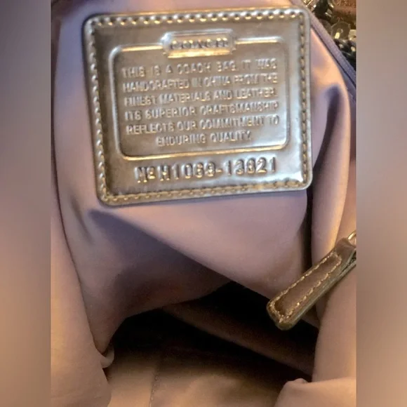 Auth Coach Poppy Silver Sequin Spotlight Tote Bag Medium Great Condition Vintage - Picture 10 of 17